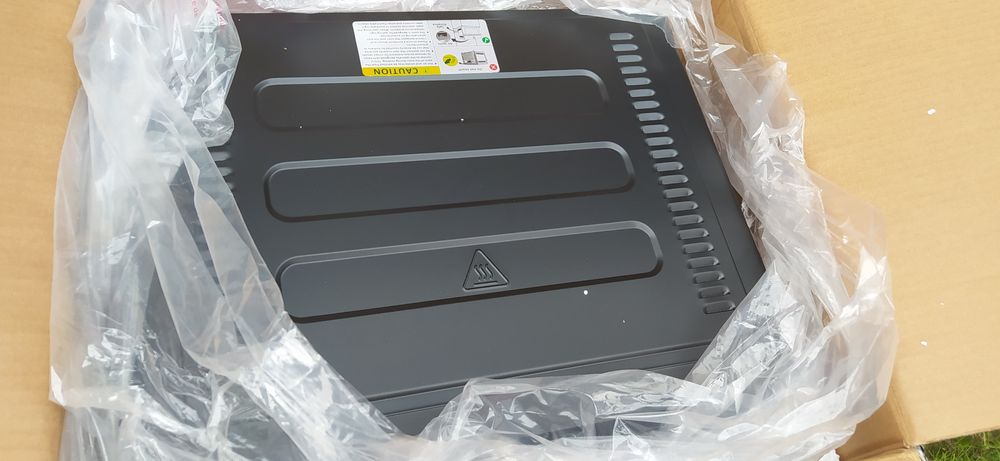 Piekarnik jeszcze w pudełku!