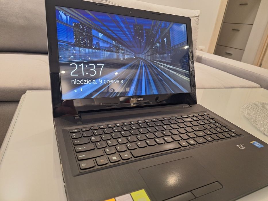 Laptop Lenovo G50-30 8GB RAM 500 HDD Intel Celeron