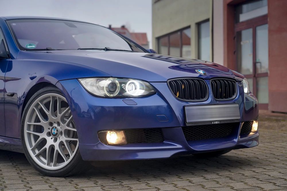 BMW Seria 3 M Pakiet E92 325i COUPE bixenon manual 19 sporty