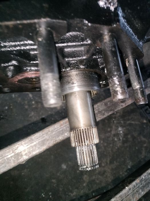 Роздатка Toyota RAV4 2.0TD  2000-2006 рік