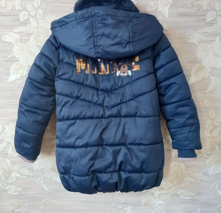 Куртки  для дівчинки.