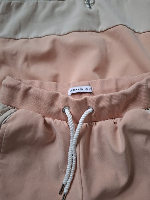 Dres dziewczęcy reserved 140 komplet wiosna cienki