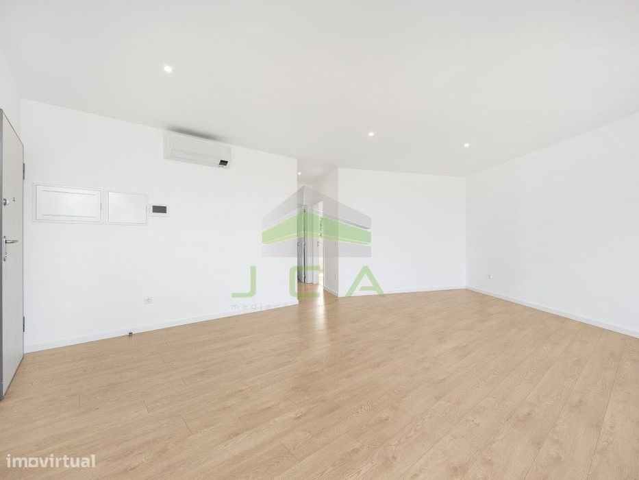 Apartamento T2 semi-novo