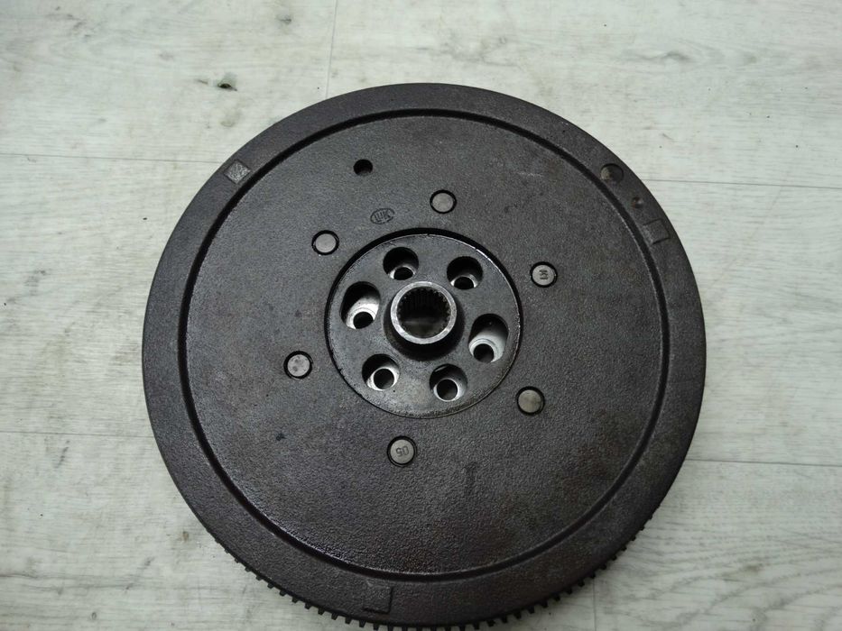 Б/в Маховик (демпфер сцеплення) 058105317F – Audi / VW / Skoda / Seat,