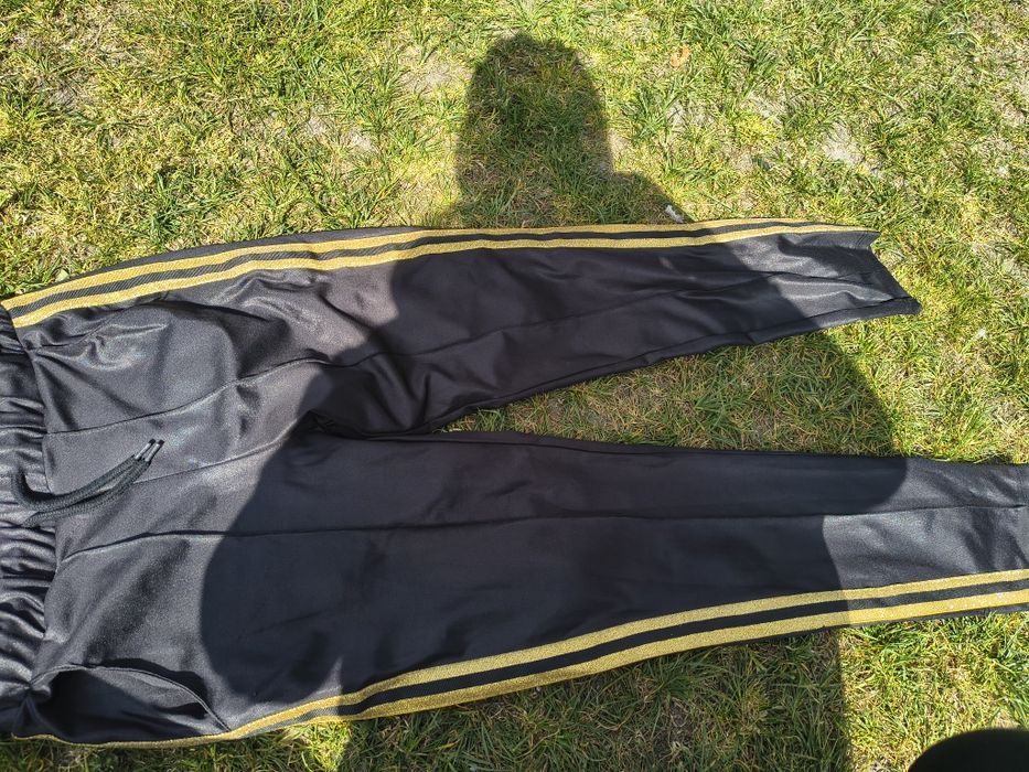 Sprzedam nowy dres damski