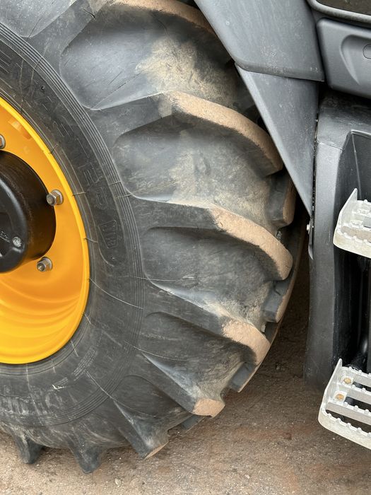 Продам трактор JCB 2021 (1600 моточасов )