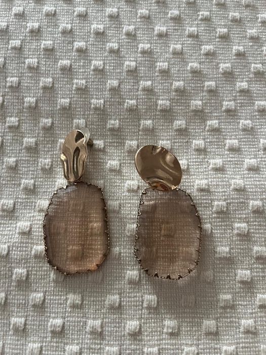 Várias peças em prata ou aço da melhor qualidade, como novas