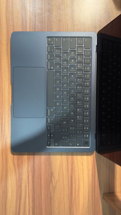 MacBook Air M3 c/2 Meses