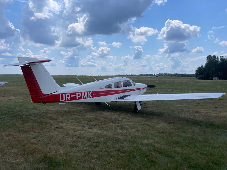 Літак Piper Arrow IV (PA-28RT-201)