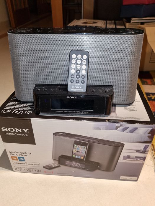 Sony Despertador ICF-DS11iP com ligação iPOD e iPhone (1a Ger)64552198955267120