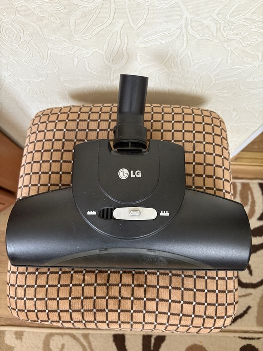 Щетка для пылесоса