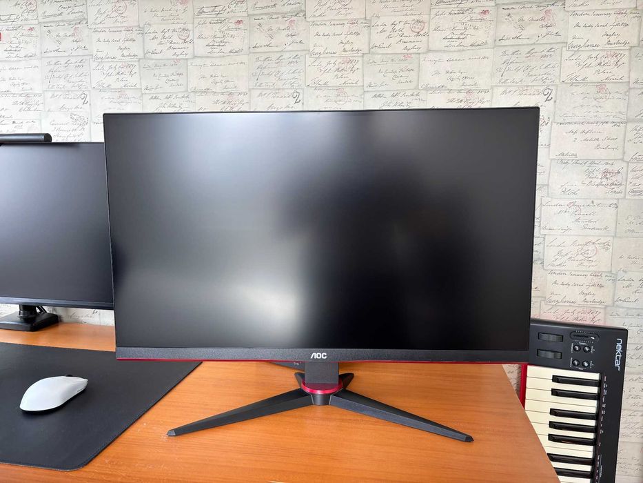 Monitor 27 QHD (Quad HD 1440p) AOC Gamer 155hz
