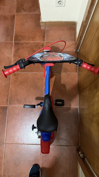 Bicicleta  Menino  do Homem Aranha 12” Impecavel