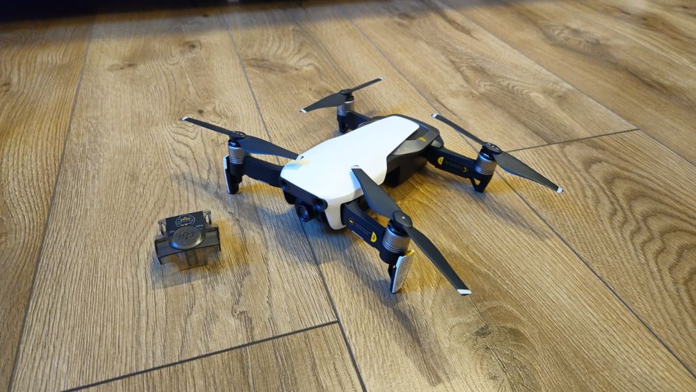 DJI Mavic Air 1 Fly More Combo + wyposażenie