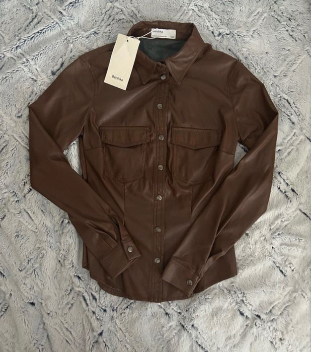 Casaco de pele da bershka novo