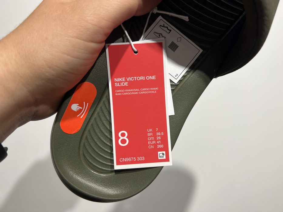 Тапочки Nike Victori One CN9675-303