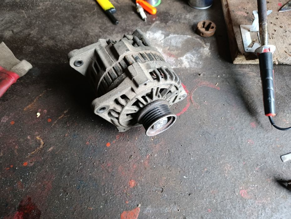 Продам гениратор ланос 1.5