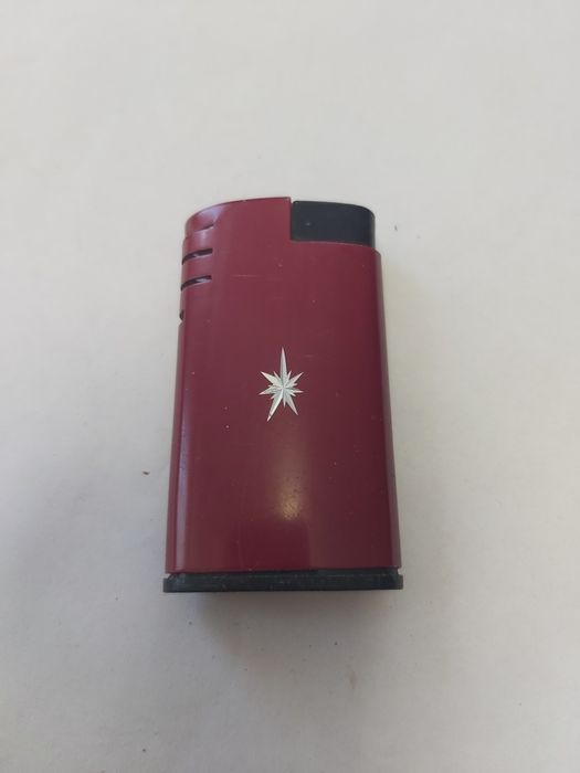 Зажигалка газовая