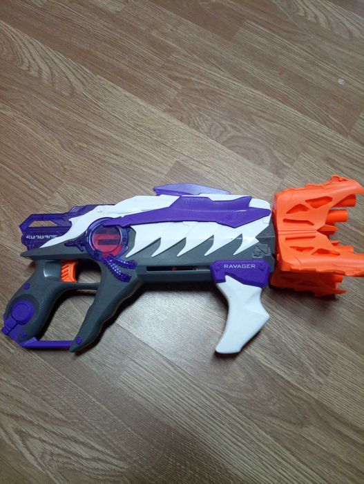 Pistolas Nerf Hailfire Ravager Elite e Disruptor