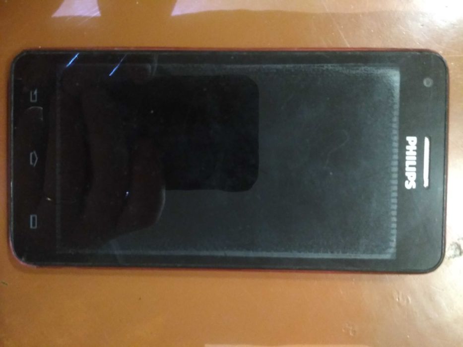 Philips Xenium V377 на запчастини, працює, глючений сенсор