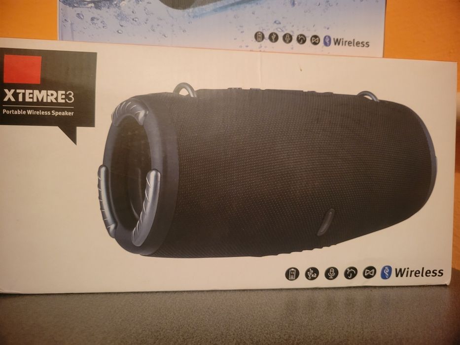 Продам колонки jbl bombokc