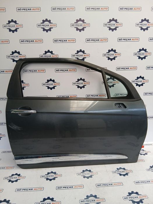 PORTA FRENTE DIREITA CINZA ESCURO CITROEN DS3 DSTYLE 1.6VTI ANO: 2013