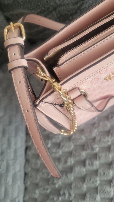 Nowa torebka marki Guess różowa