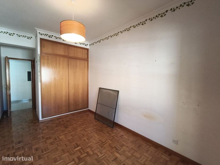 Apartamento T3 no Infantado (Loures) com Arrecadação