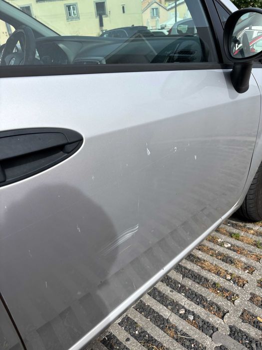 Fiat Punto 1.2 Gasolina | 2012 | Económico e Fiável