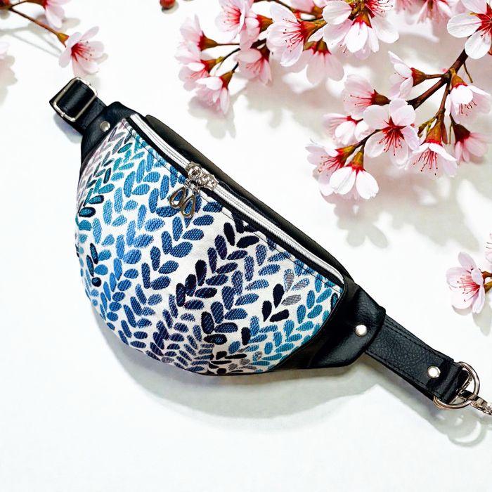 Nerka L – czarna eko skóra i chusta Woven Wings