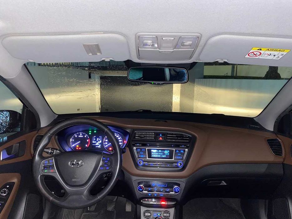 Hyundai  I20 1.1 CRDI (Diesel)