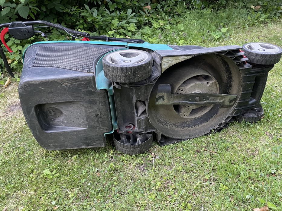 Kosiarka Bosch 1.400w na części