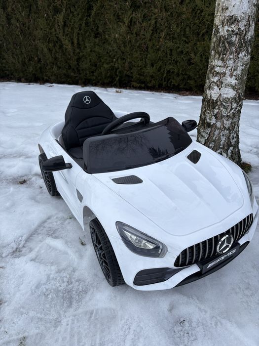 Samochód na akumulator Mercedes Benz GT dla dzieci