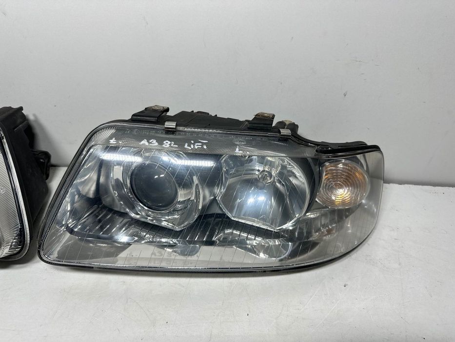 AUDI A3 lift lampy przód  reflektor lewy + prawy EUROPA Komplet