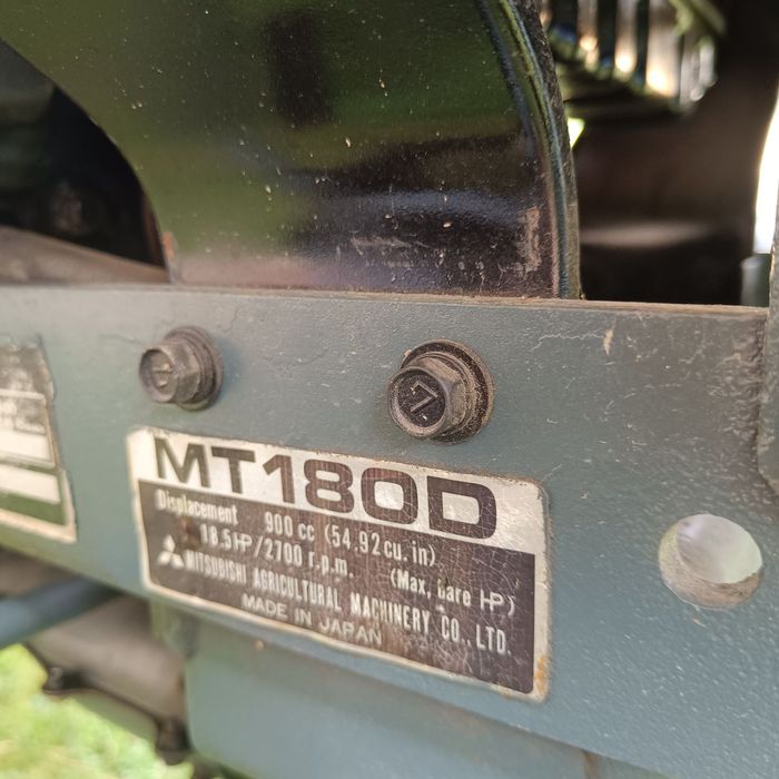 Mini traktor 4x4 mitsubishi mt 180 d traktorek ogrodniczy
