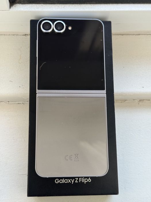 Samsung Galaxy Z Flip 6 C/Novo
