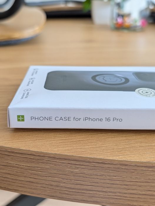 Capa iPhone 16 Pro SP Connect SPC+ igual a nova