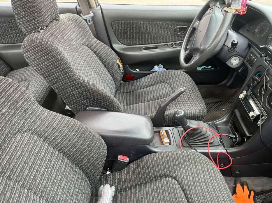 Продам mitsubishi galant 7 под ремонт двигателя . с переоформлением