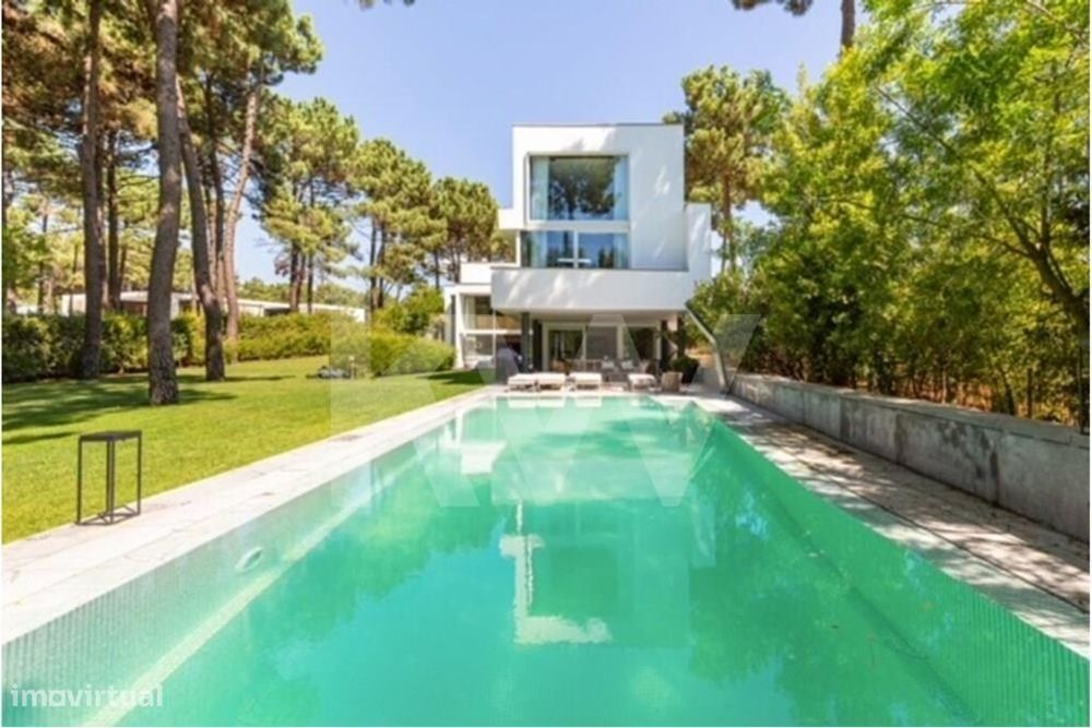 Moradia T4 na Herdade da Aroeira com piscina , junto ao Golf