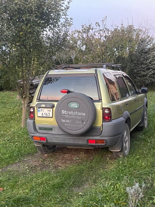 Прадам автомобіль Land Rover