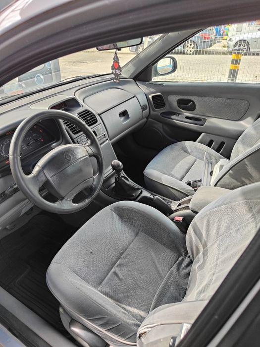 Renault Laguna Break 1.9 Dti