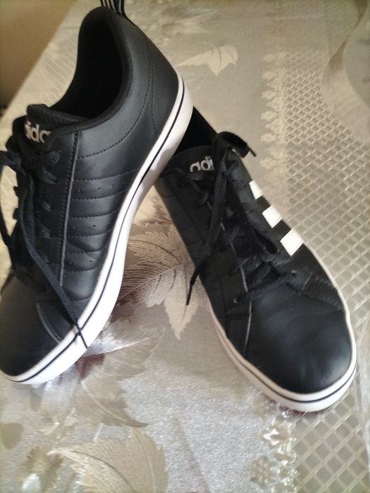 Buty sportowe Adidas Oryginał rozm 41 1/3