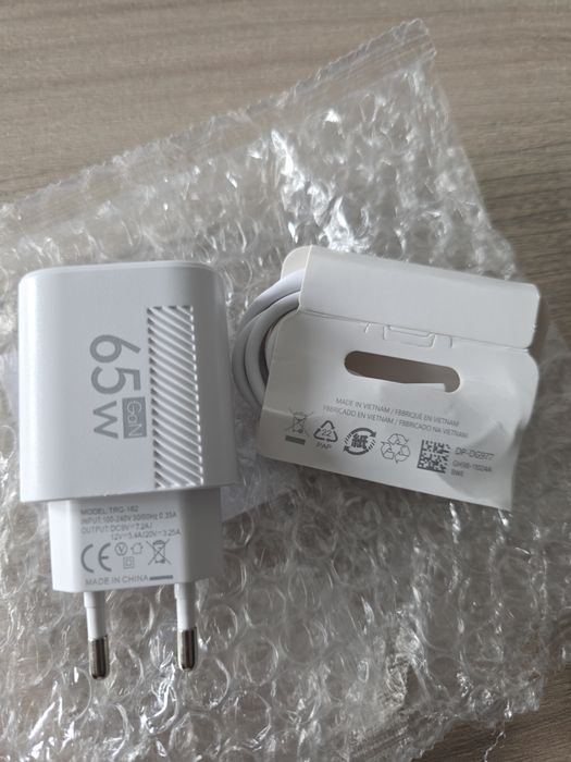 Ładowarka  USB-A USB-C 65W GaN Szybkie Ładowanie+ kabel usb -c