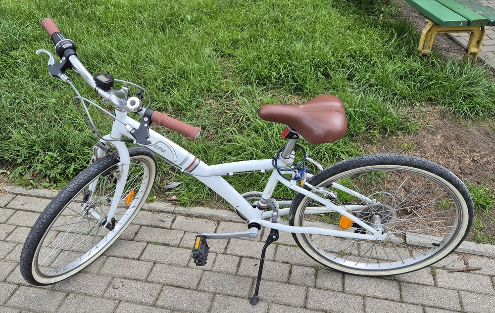 Rower btwien poply 300