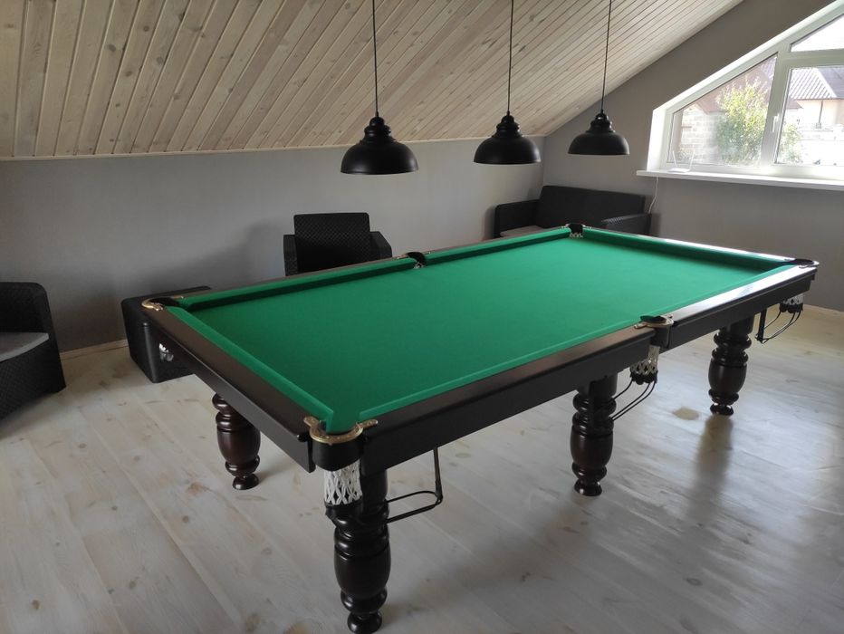 Баня на дровах, лазня, басейн, більярд, камін