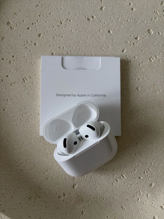 Apple AirPods 4 bezprzewodowe