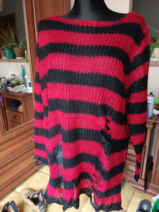 Sweter hipsterski sweterek tunika z dziurami, oversize