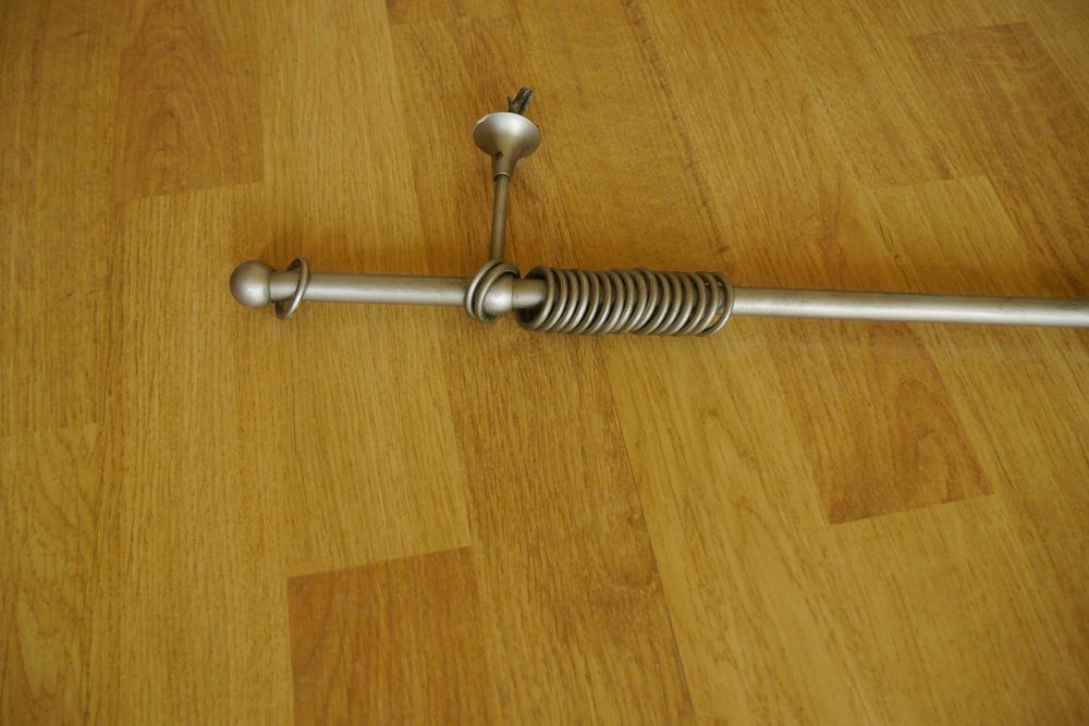 Karnisz stalowy pojedynczy 160 cm