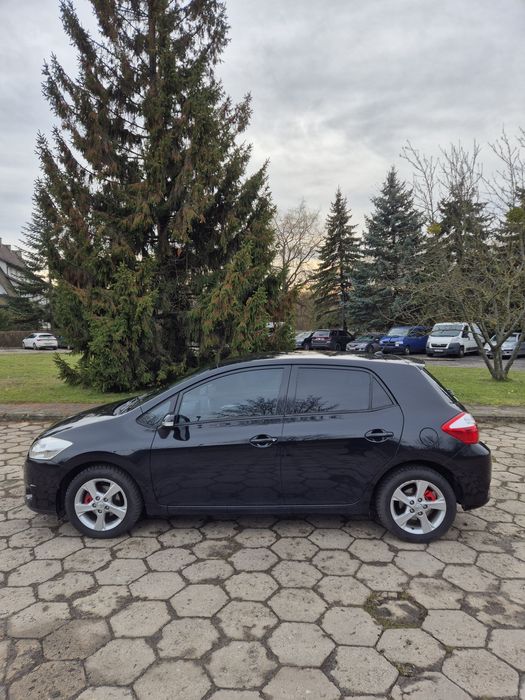 Toyota Auris 1.6 Benzyna Polift
