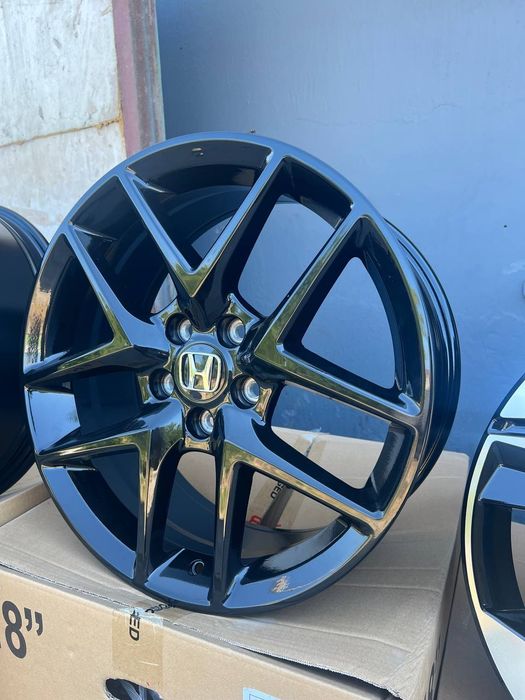 777 Новые диски R18 5/114.3 Honda